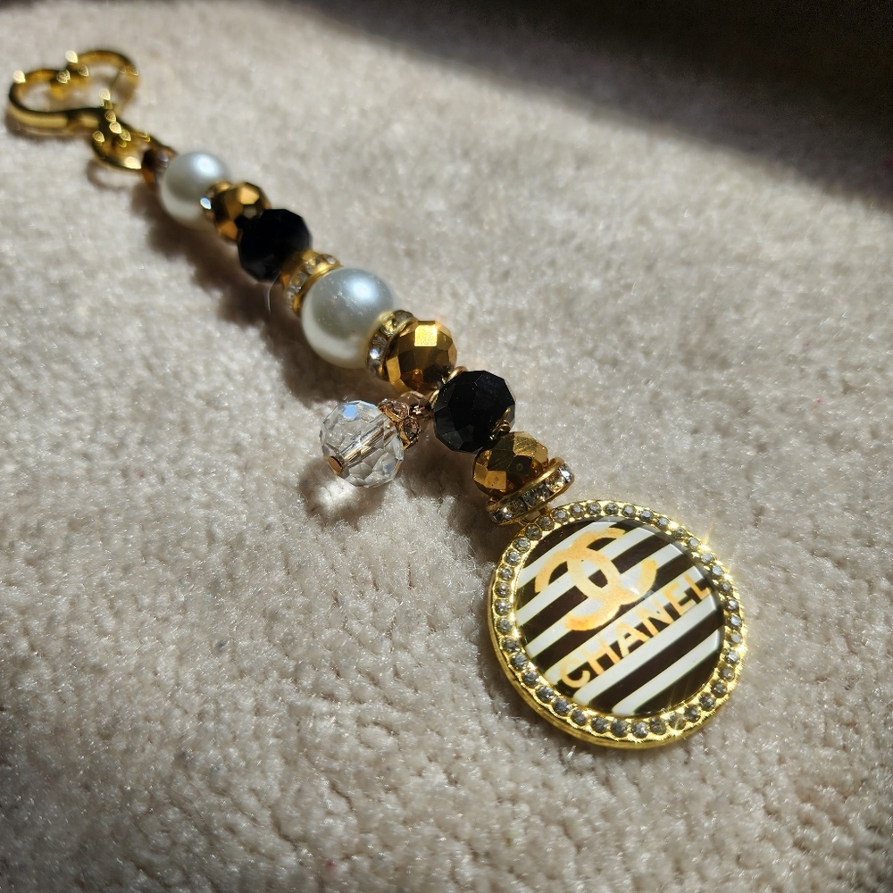 Keychain - Picture 2 of 2